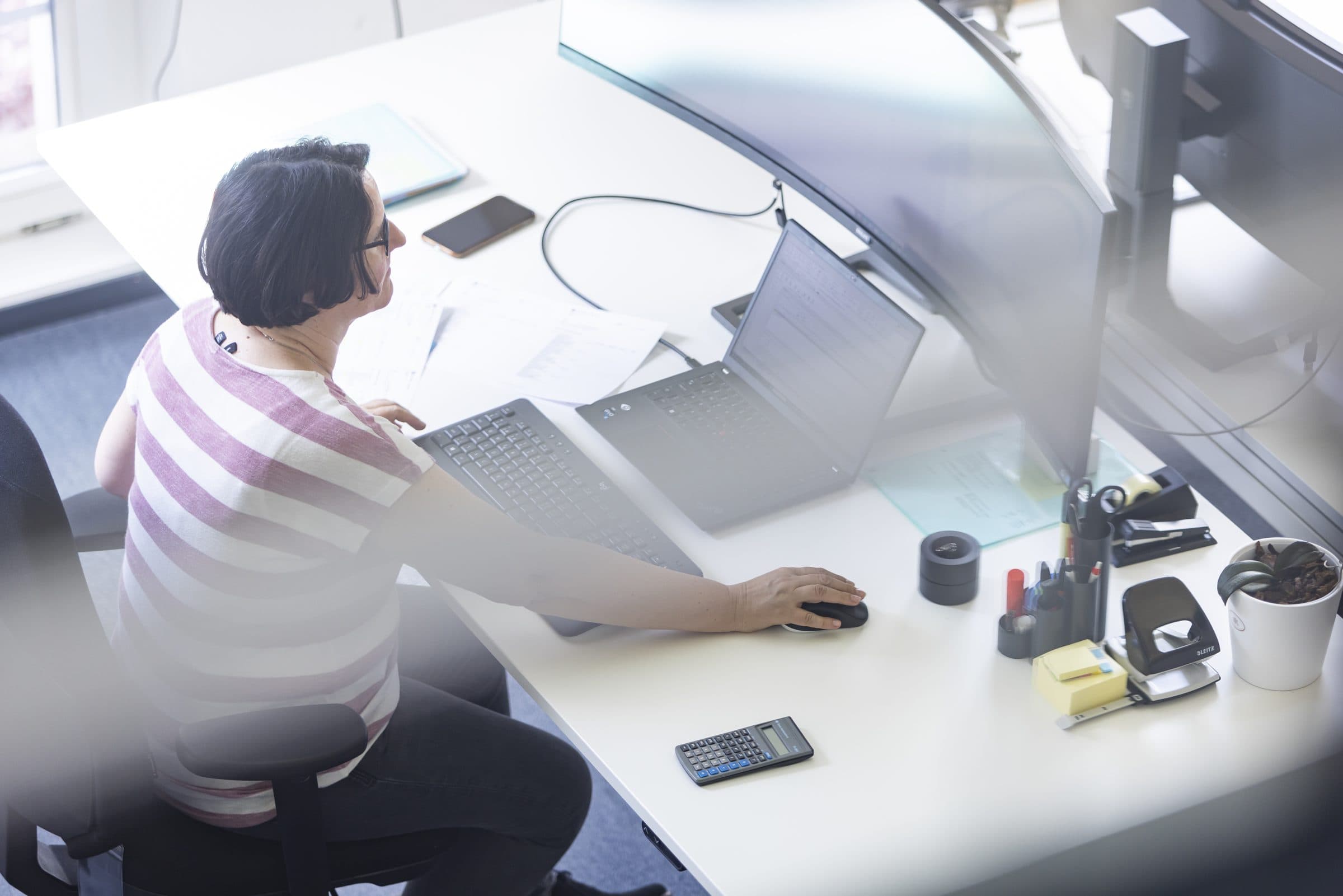 Treuhand-Arbeit am Schreibtisch
